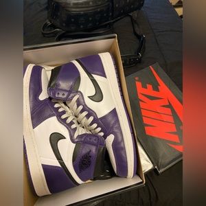Air Jordan 1 court purples